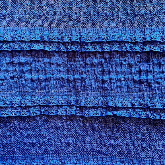 𝅺BCBGMaxAzria Royal Blue Lace T-Shirt - S - Picture 4 of 4